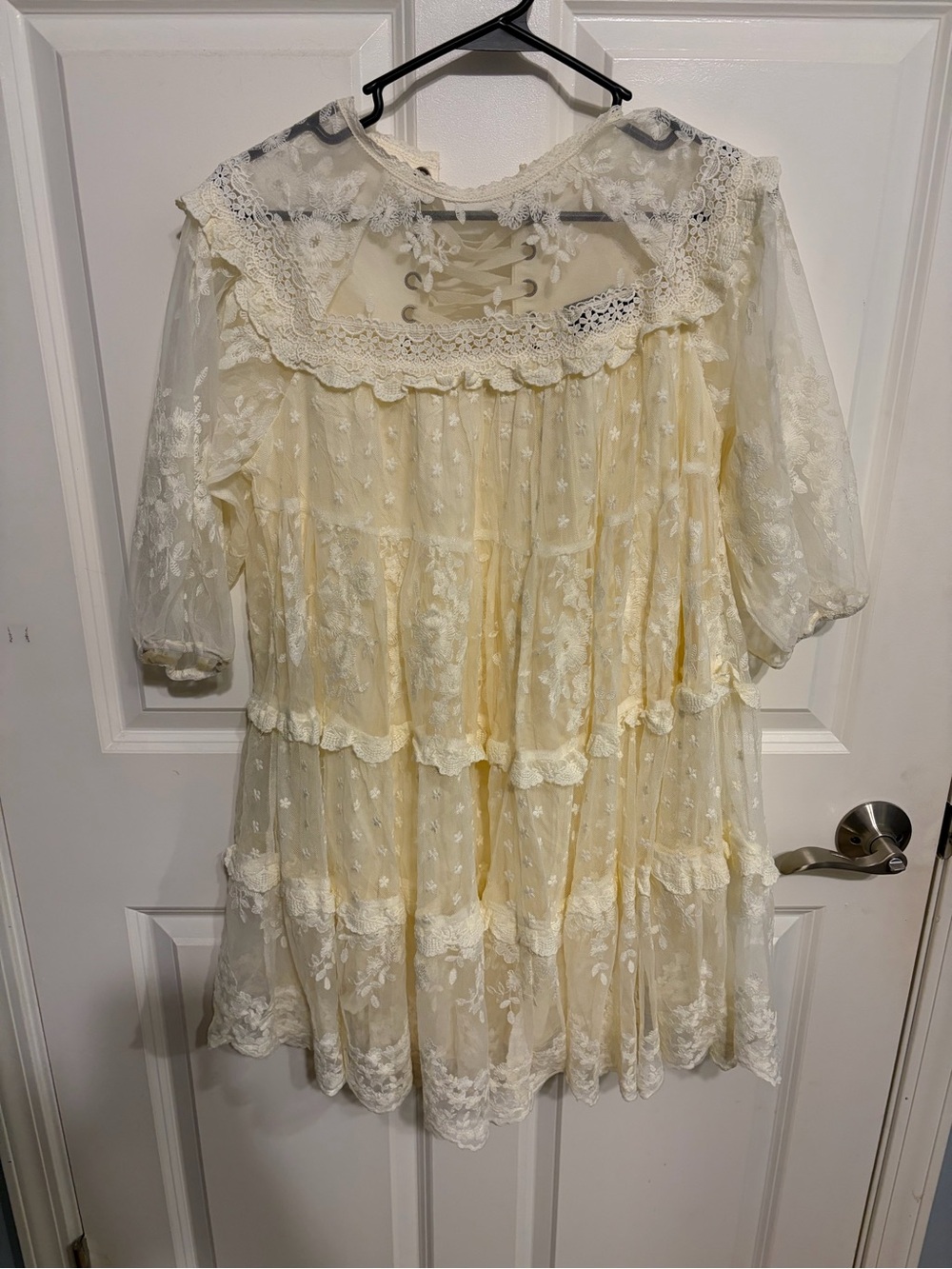 Women's Lace Tiered Dress in Cream